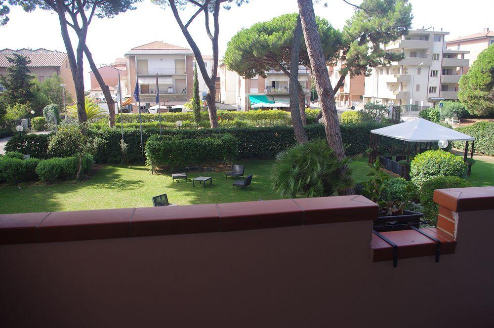 Ricci Hotel - Marina Di Grosseto Εξωτερικό φωτογραφία